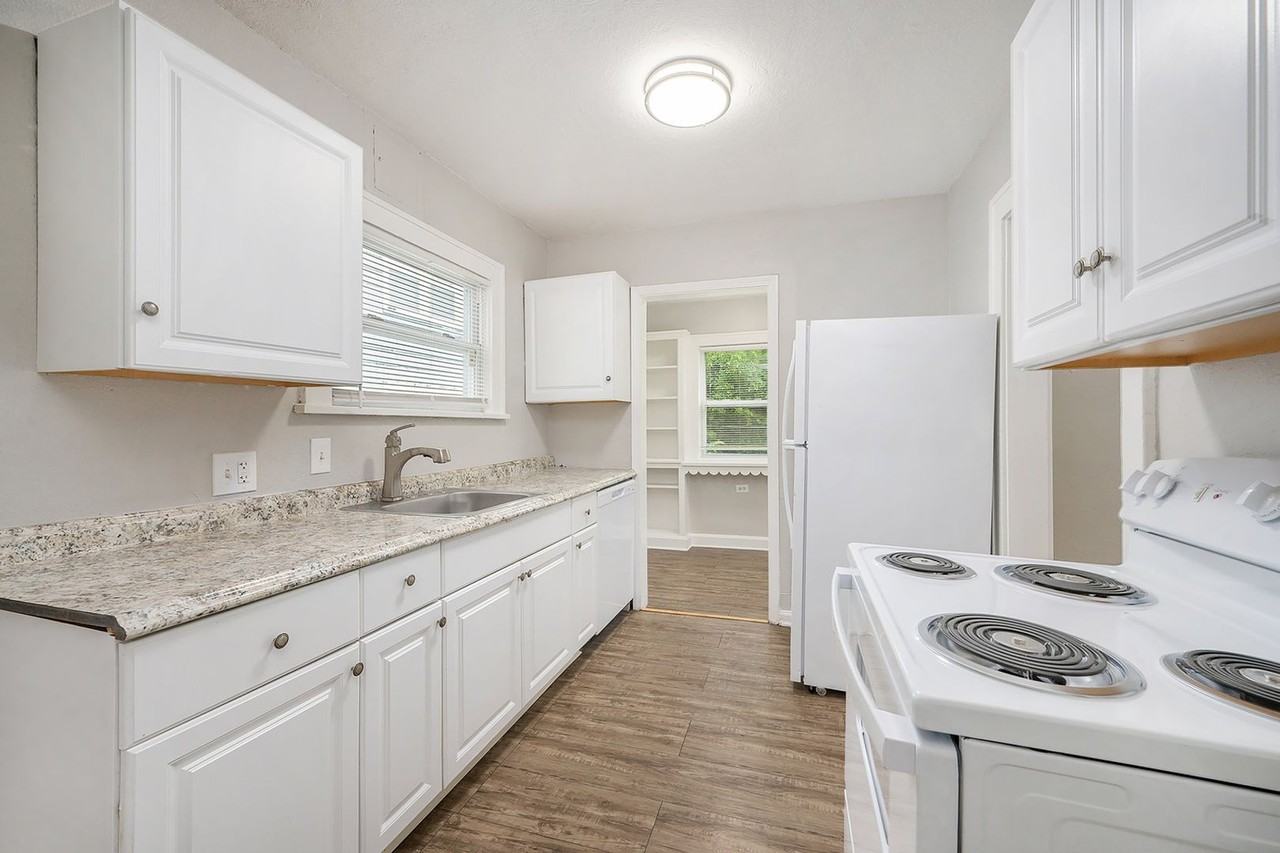 5403 Paseo Blvd - Photo 5 of 5