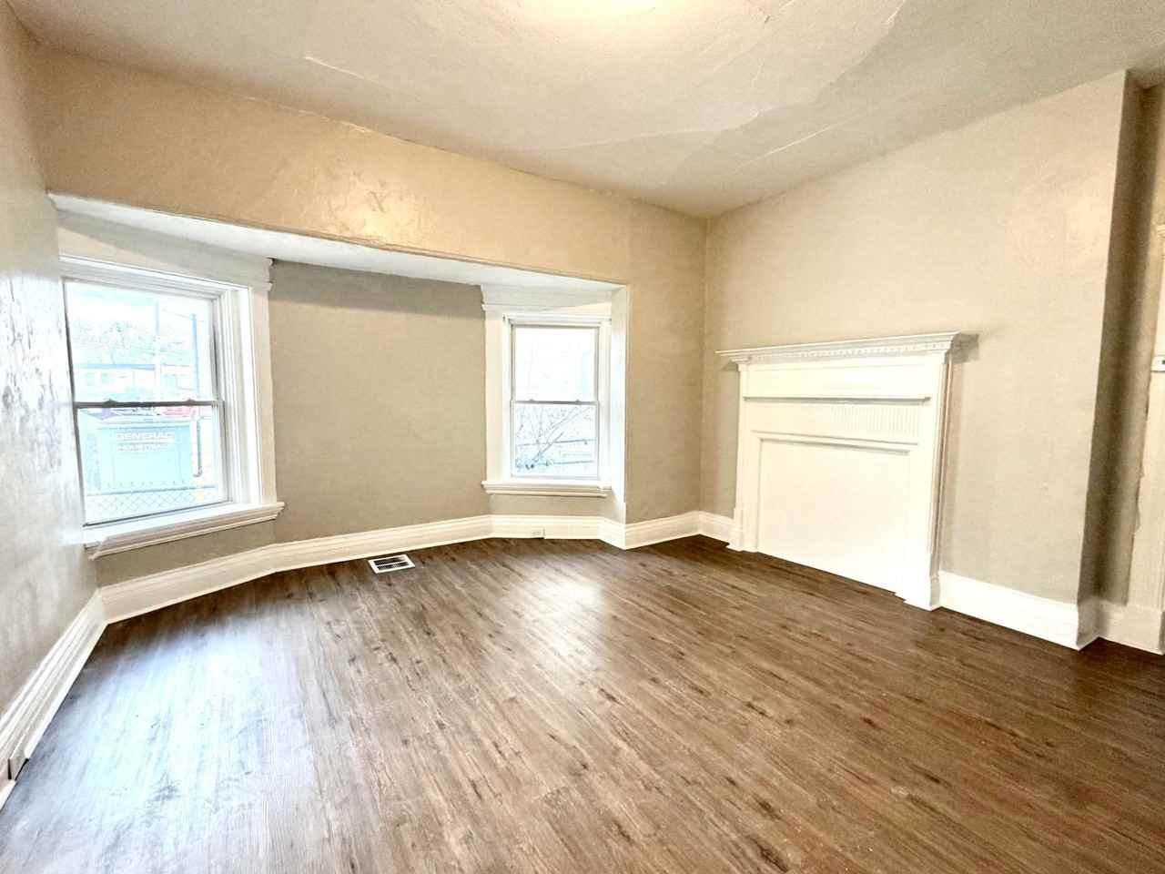 3640 Reading Rd - Photo 3 of 7