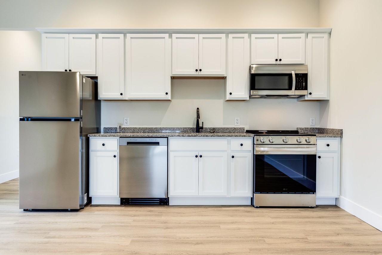 Gallery Garden Apartments - Photo 4 of 50