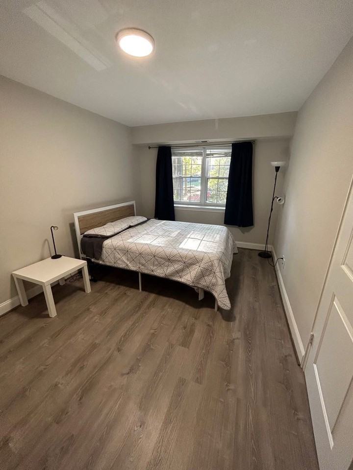 1322 Fort Myer Dr #905 - Photo 7 of 16