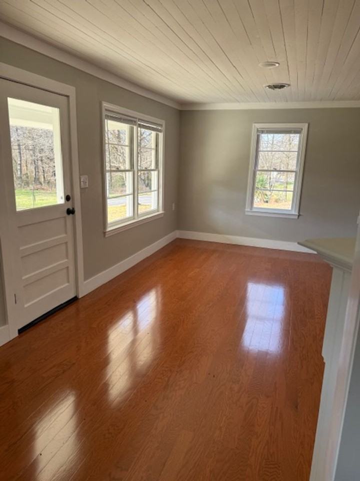 4827 Spring Place Rd Se - Photo 2 of 17