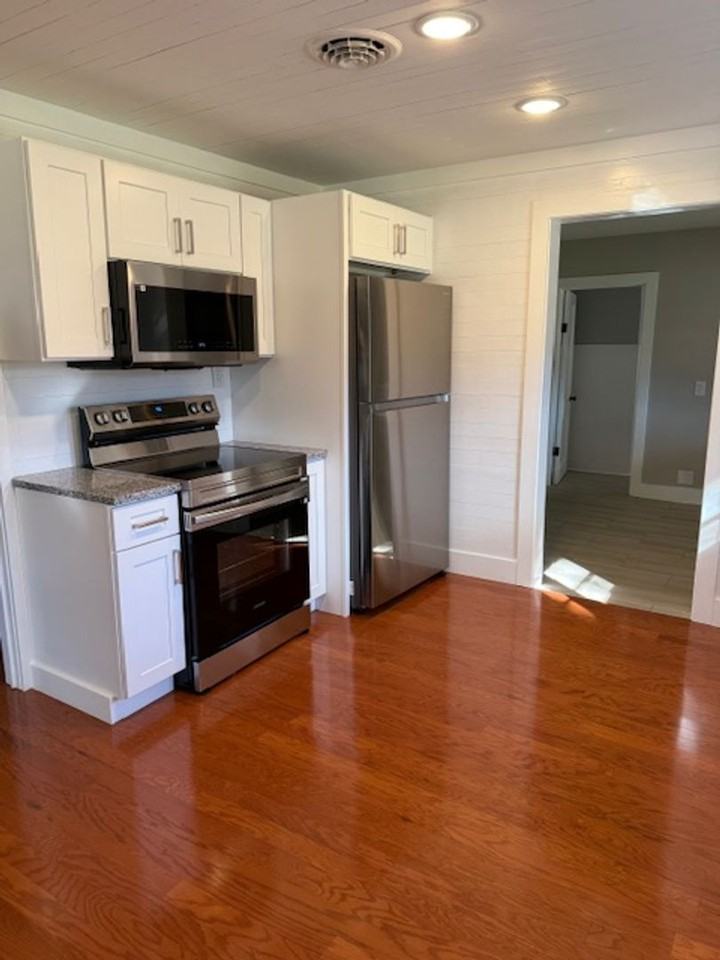 4827 Spring Place Rd Se - Photo 6 of 17