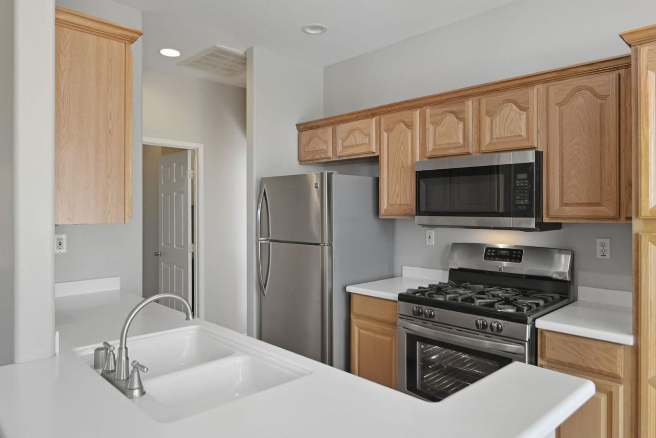 720 Camino De Oro - Photo 2 of 13