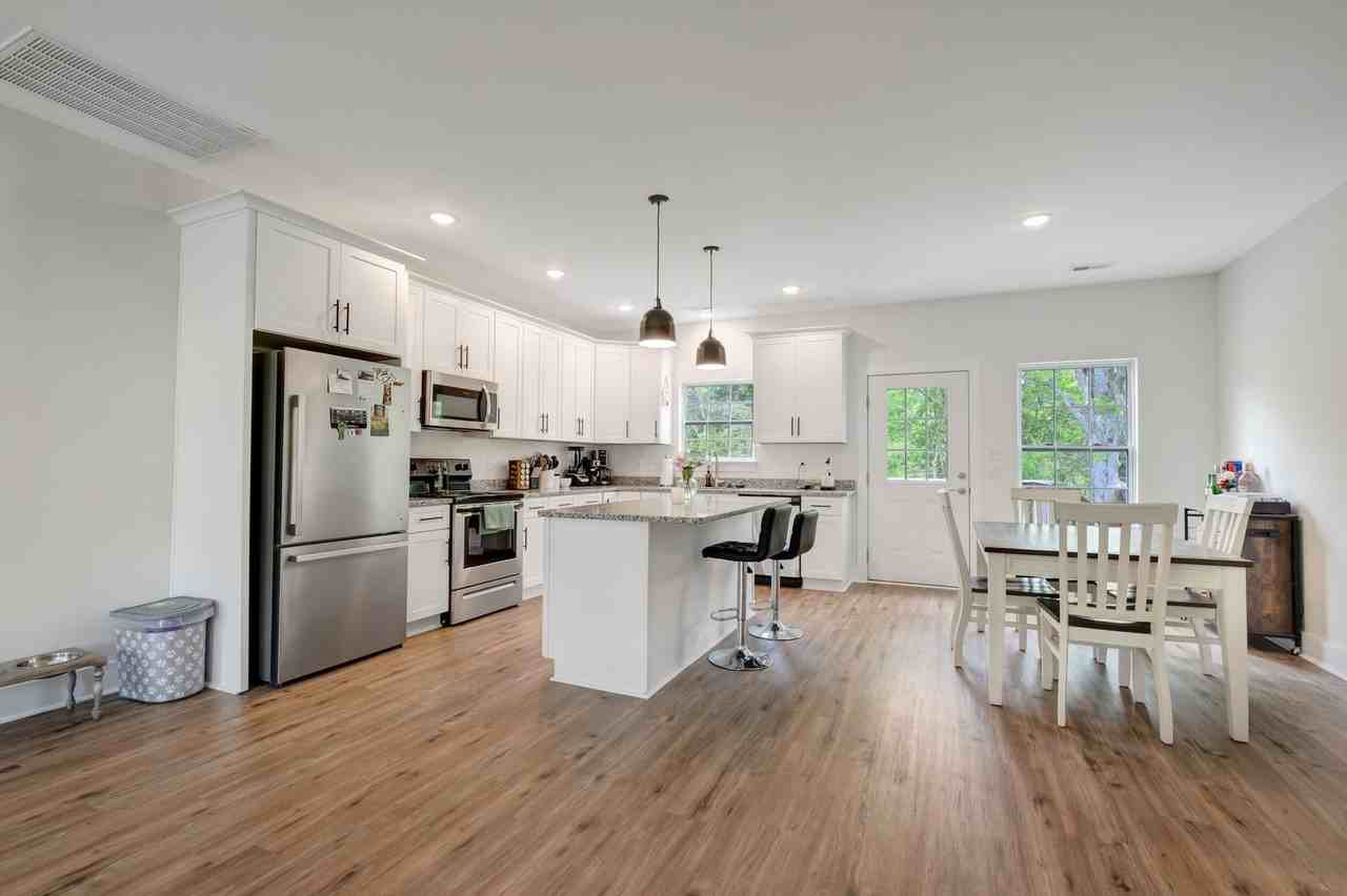 94 Hickory Ridge Ln - Photo 7 of 26