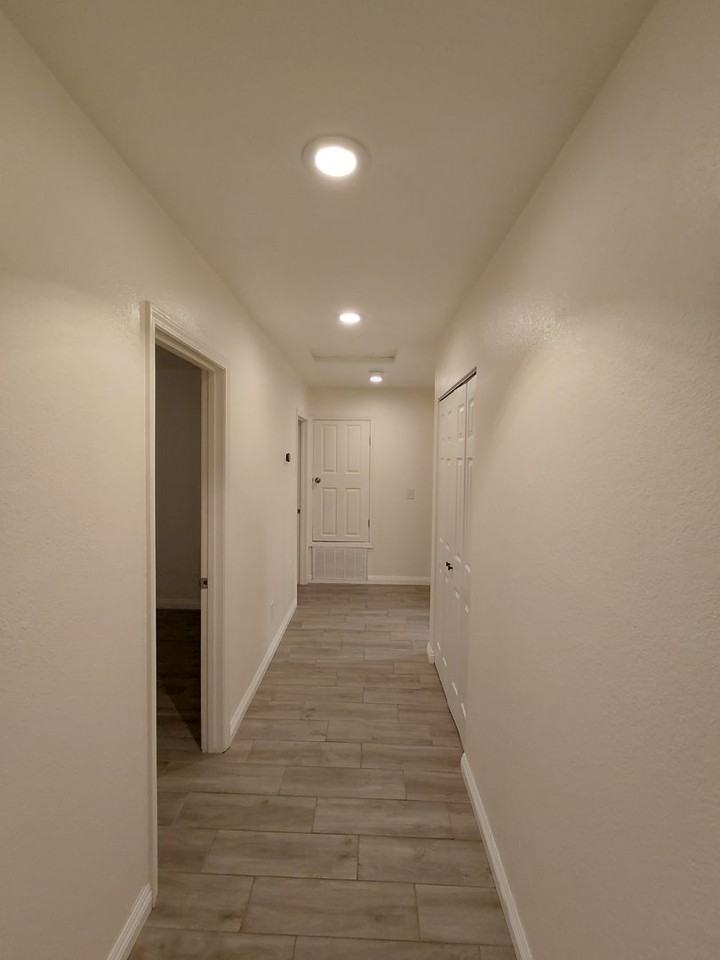 409 Silverado Trl - Photo 7 of 24