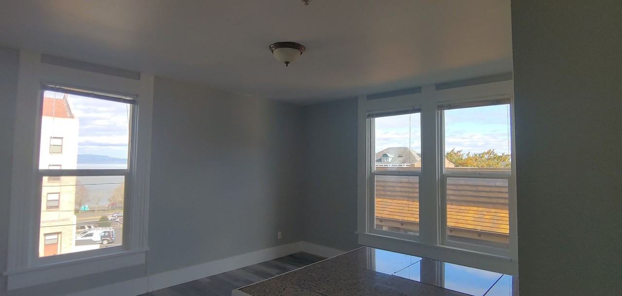 1543 1543 - 1527 Exchange St. - Photo 5 of 5