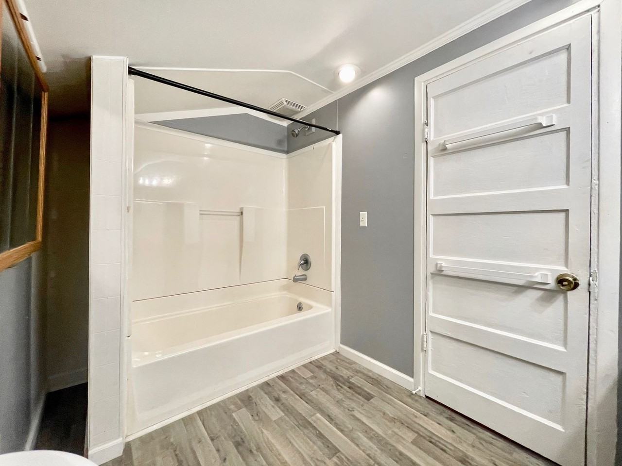 930 Emerson Ave - Photo 4 of 15