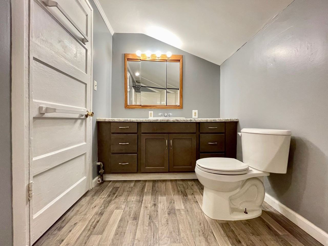 930 Emerson Ave - Photo 5 of 15