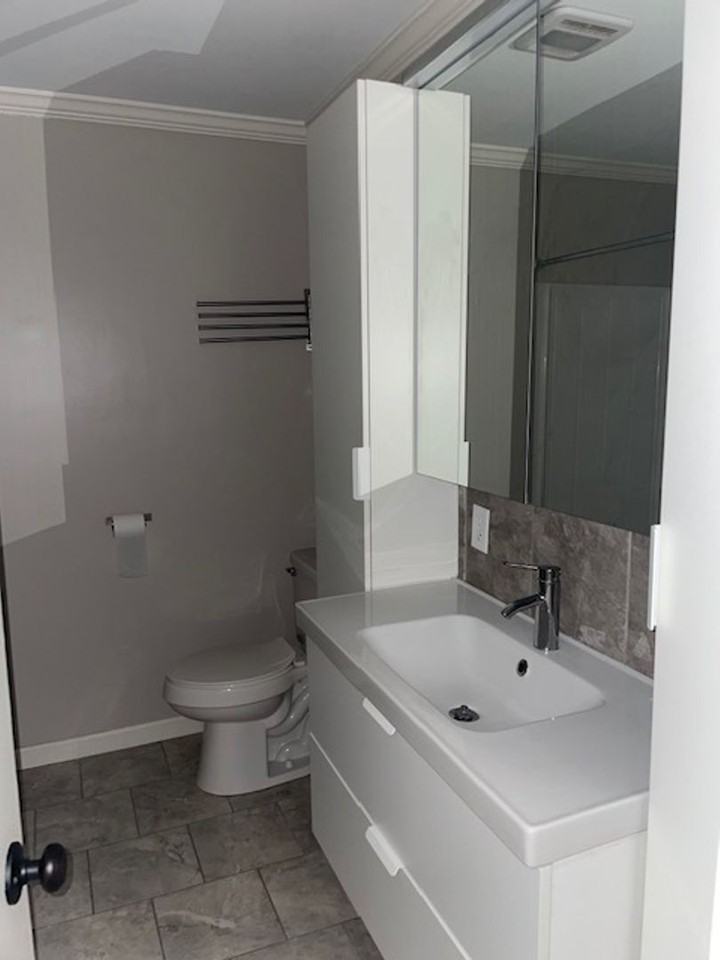 Victoria Lane Apartments - Photo 3 of 6