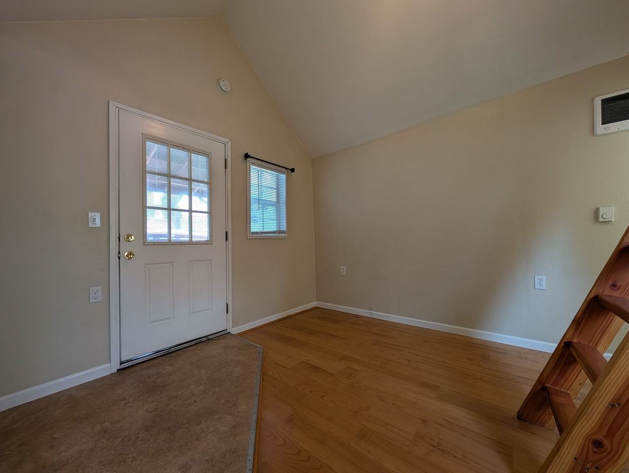 159 E 24th Pl - Photo 3 of 10