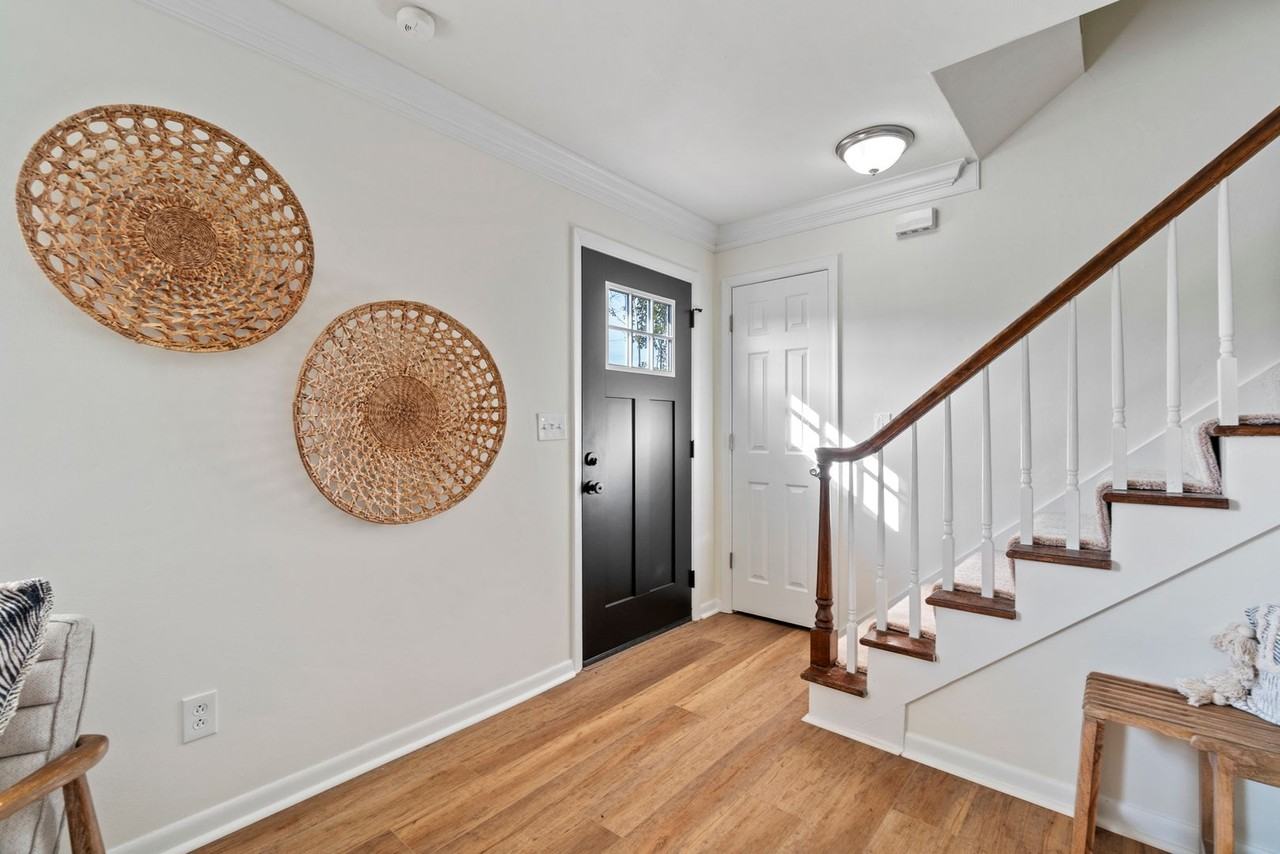 735 Goldsboro Ave - Photo 4 of 47