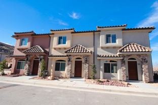 2075 S Sir Monte Dr #16 - Photo 1 of 1