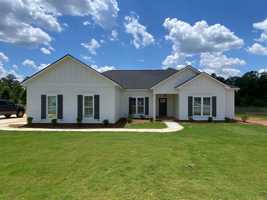 featured image of 140 Scarlet Way