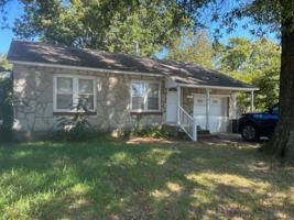 featured image of 3109 E 11th St