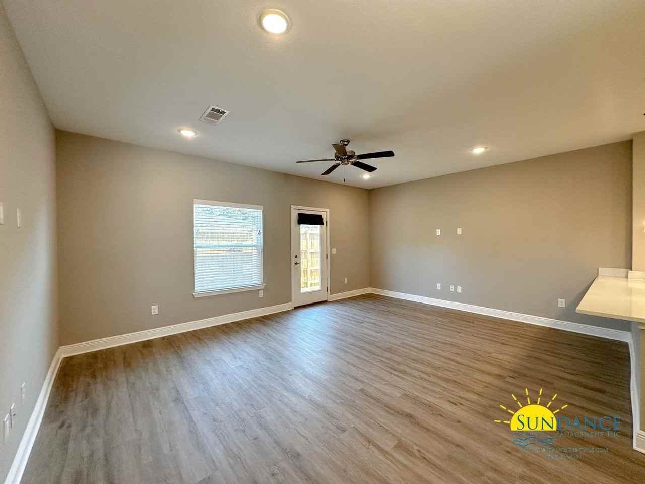 319 Carmel Dr #19 - Photo 7 of 27