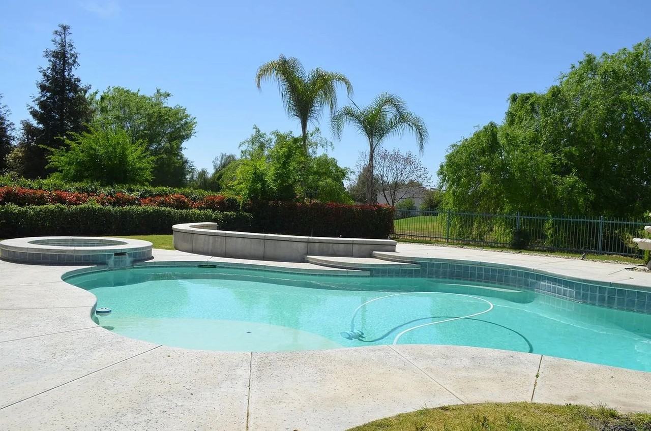 5507 Brigadoon Ln - Photo 5 of 36