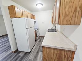 featured image of 2007 E Divide Ave
