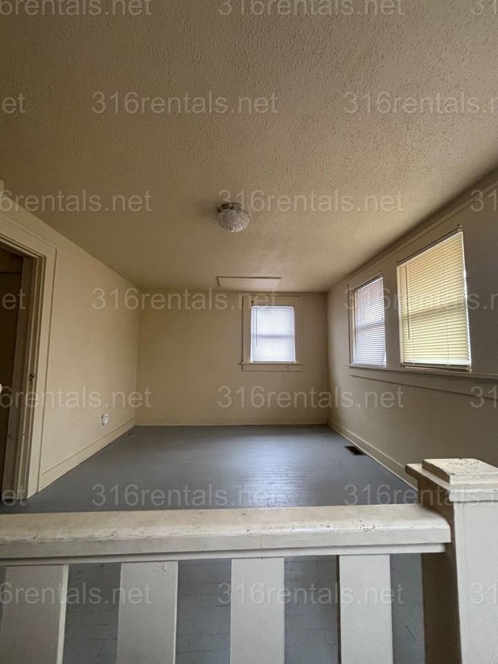 919 W 1st Ave - Photo 7 of 21
