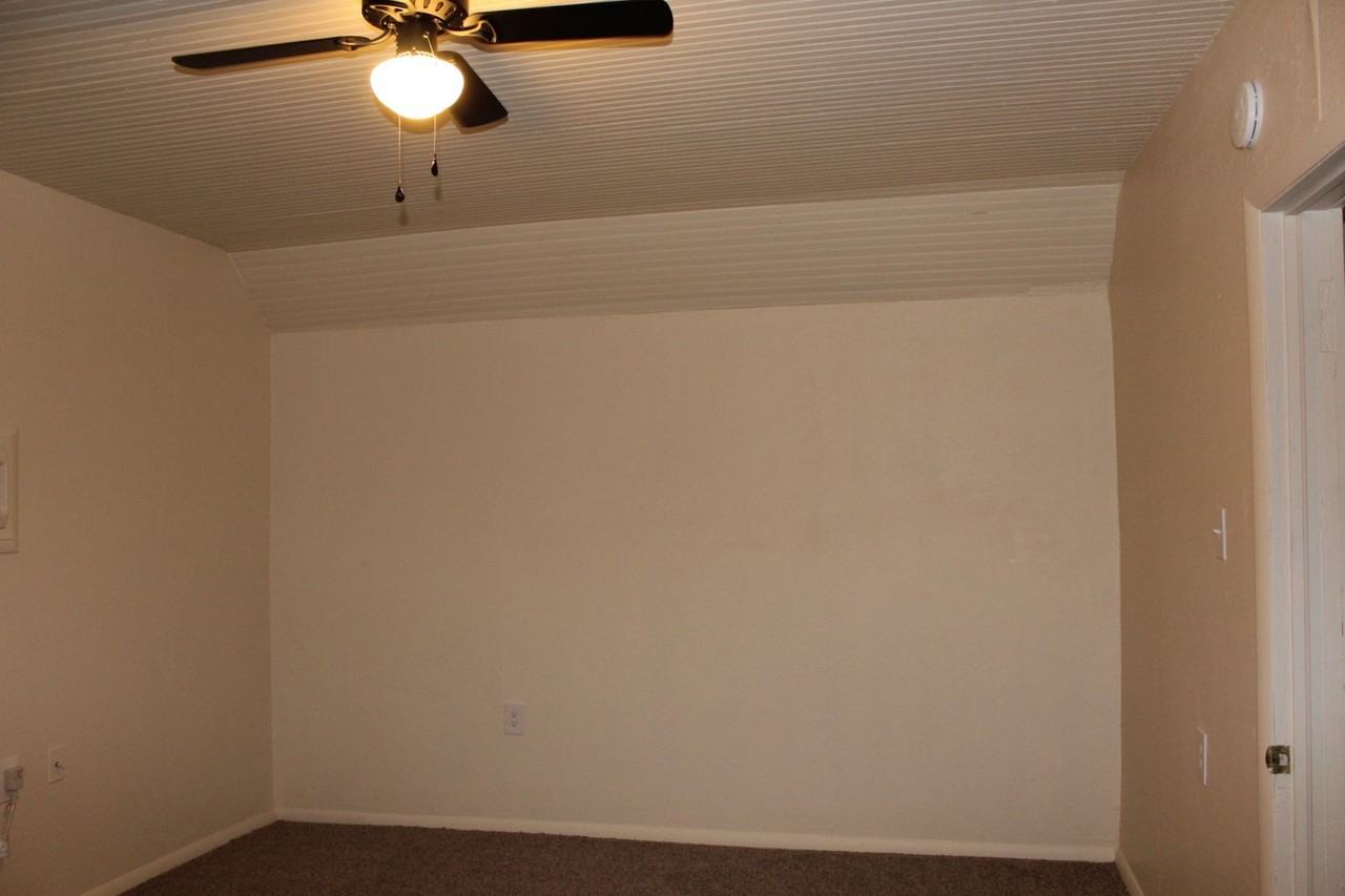 1570 N 1st St - Photo 7 of 18