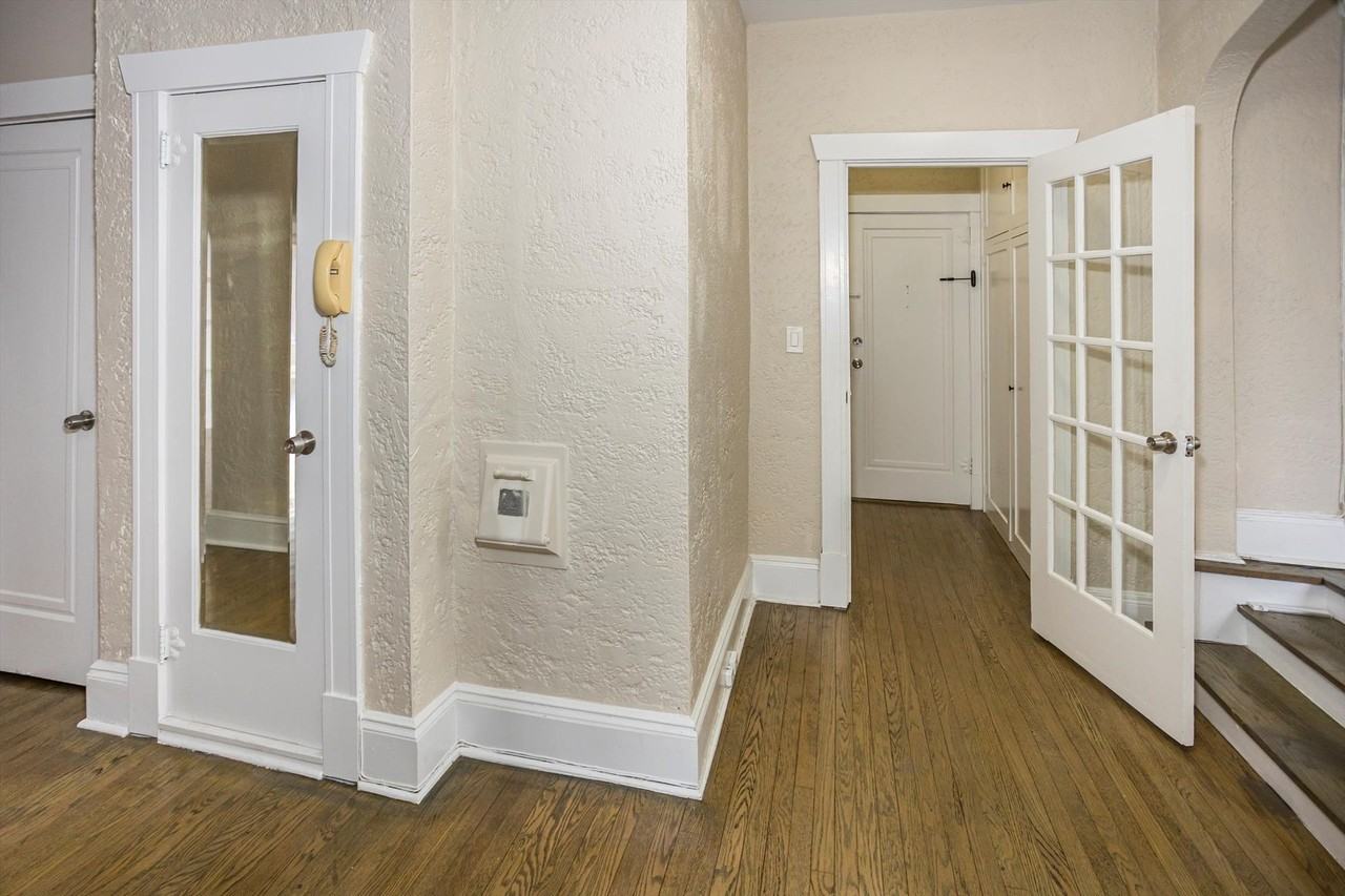 Regis on Church Street - Photo 6 of 29