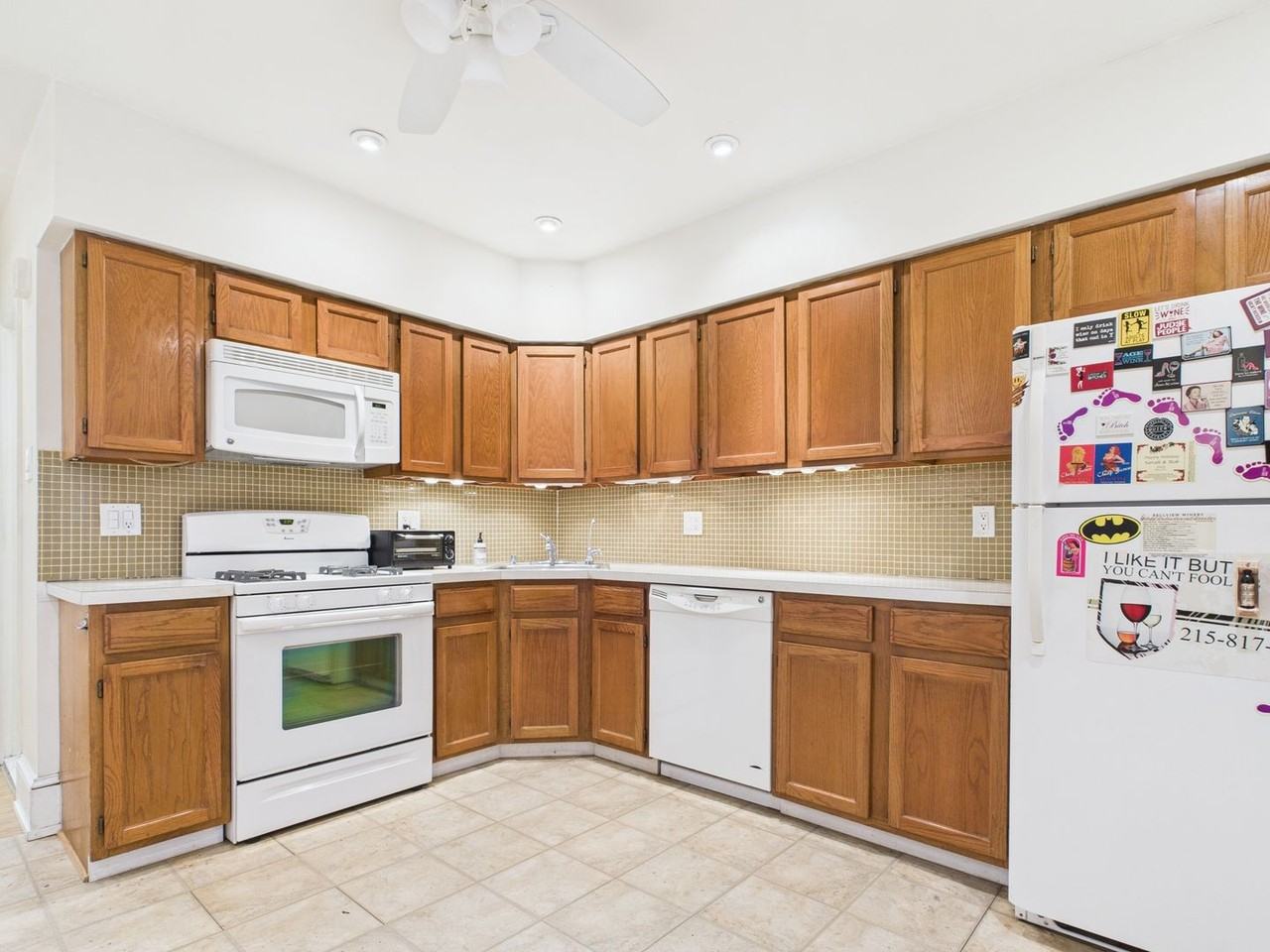 557 N 16th St - Photo 4 of 15