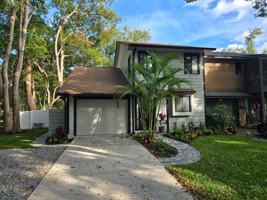 featured image of 805 N Clake St