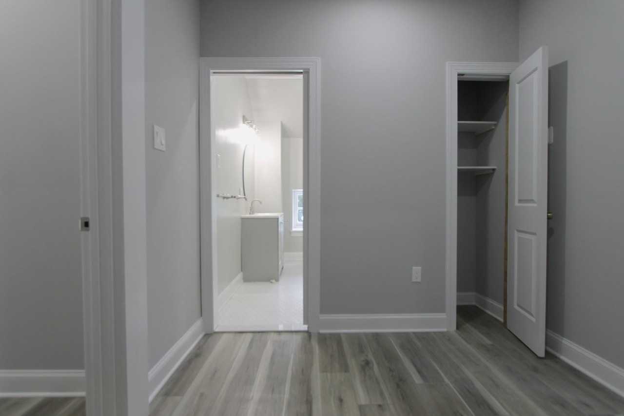 5925 Devon Pl - Photo 4 of 39