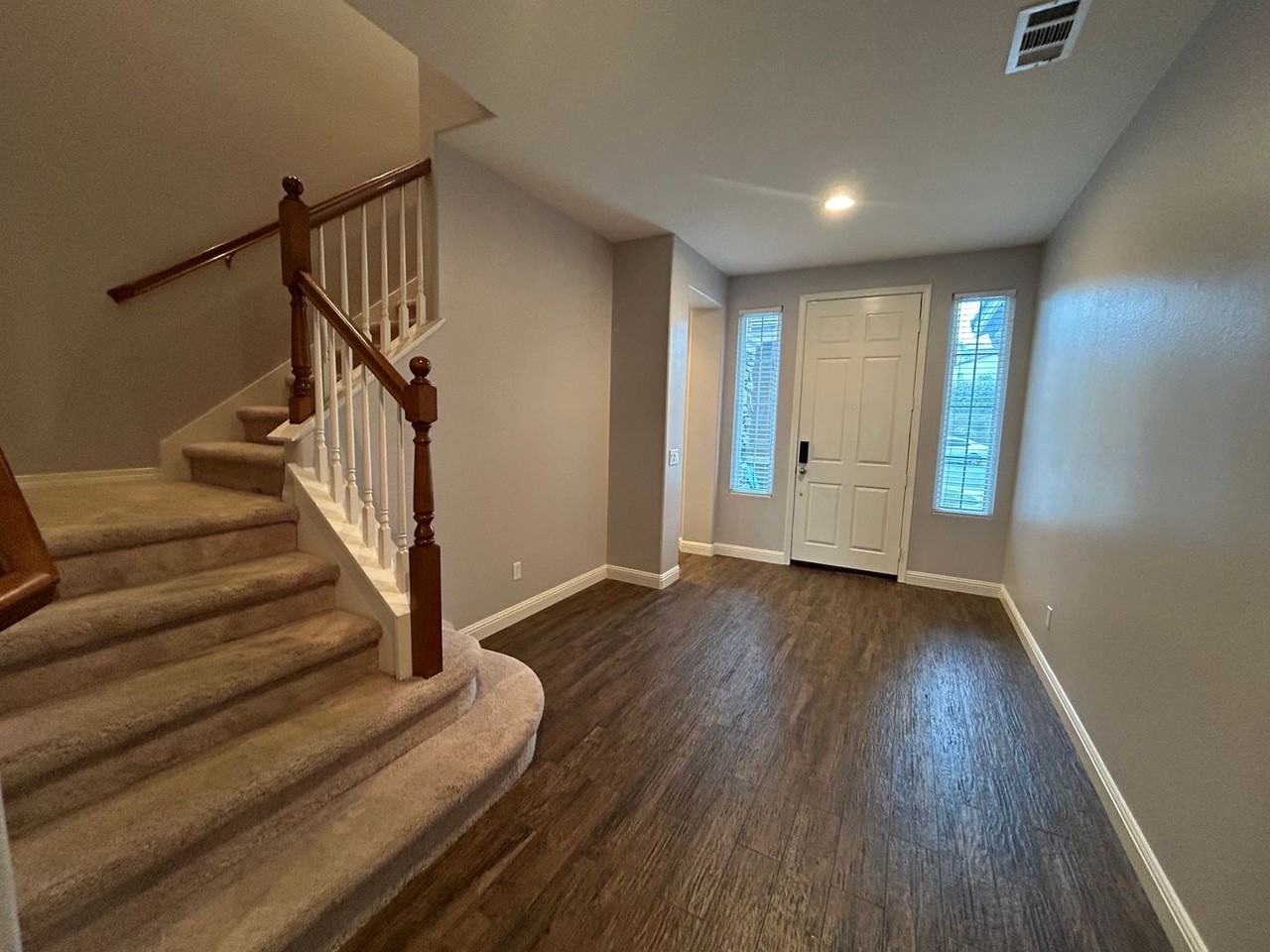 31887 Pepper Tree St - Photo 4 of 28