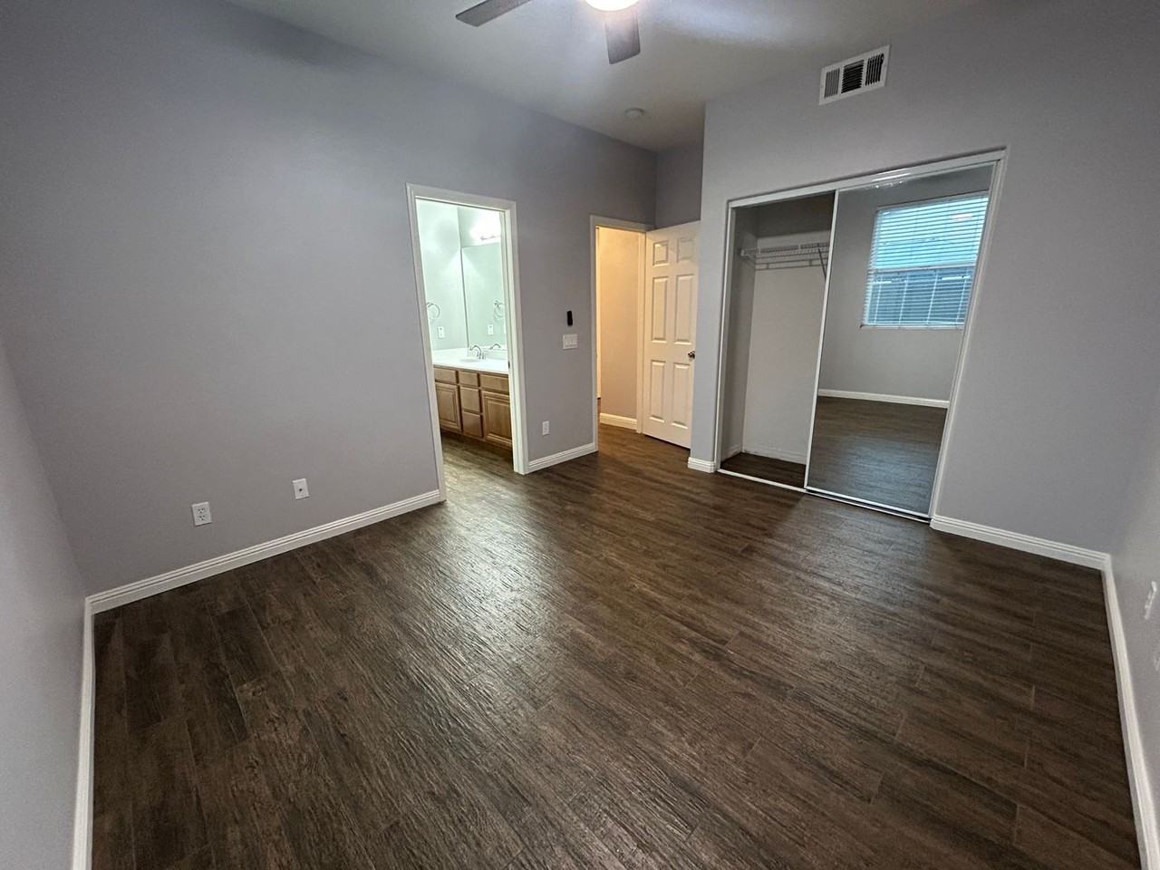 31887 Pepper Tree St - Photo 7 of 28