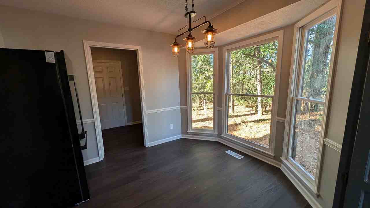 2104 11th Pl Nw - Photo 5 of 27