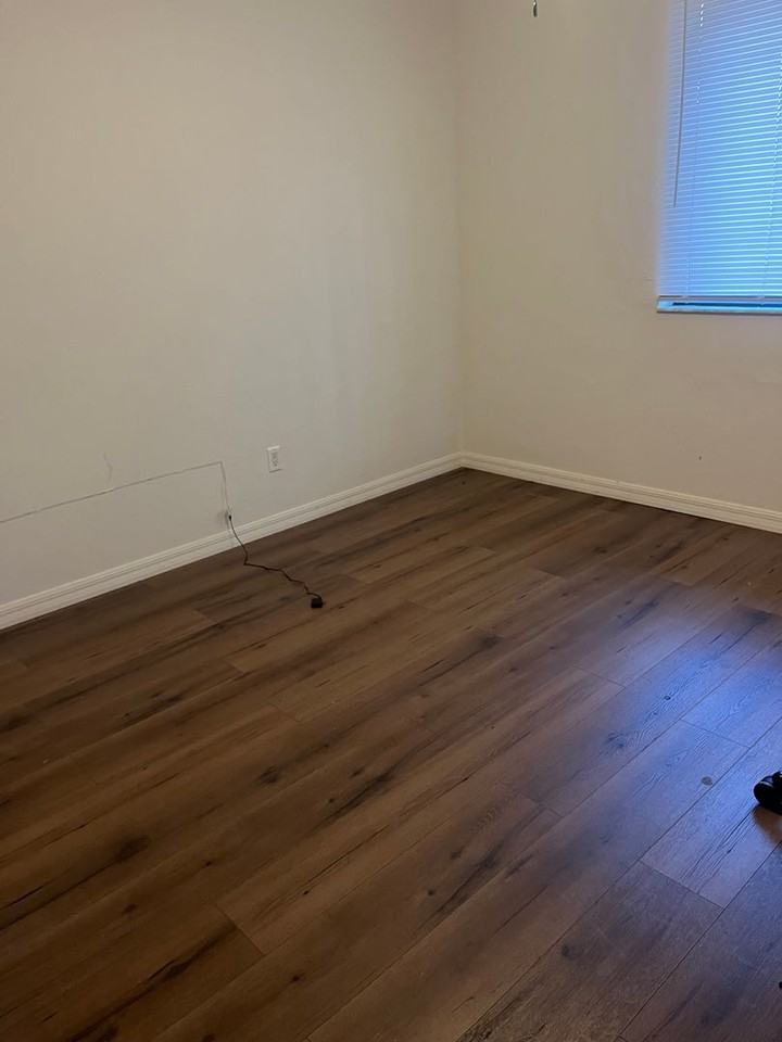 1563 Hancock Ln - Photo 5 of 19