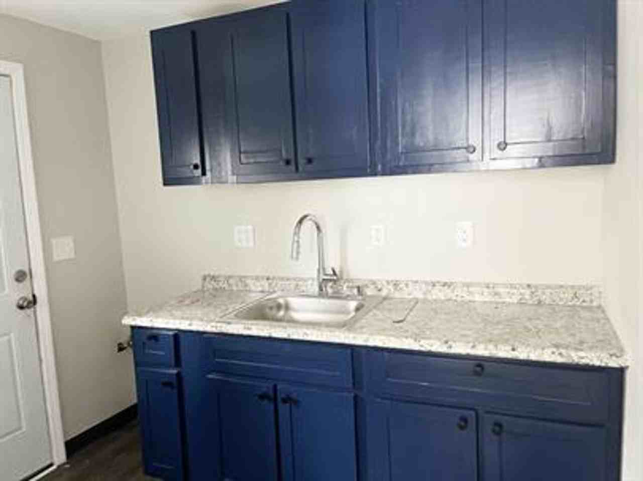 Penn Ridge Court - Photo 6 of 7