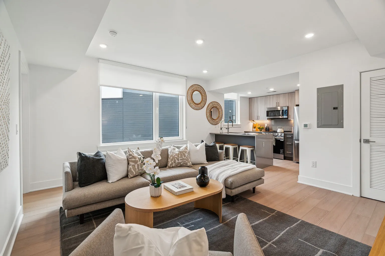 2000 Dreer St - Photo 2 of 50