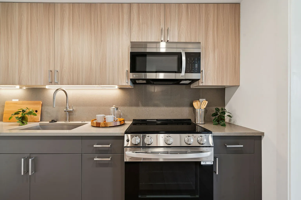 2000 Dreer St - Photo 5 of 50