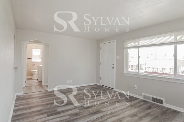 1737 Maine Ave - Photo 4 of 16