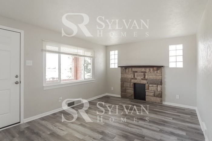 1737 Maine Ave - Photo 5 of 16