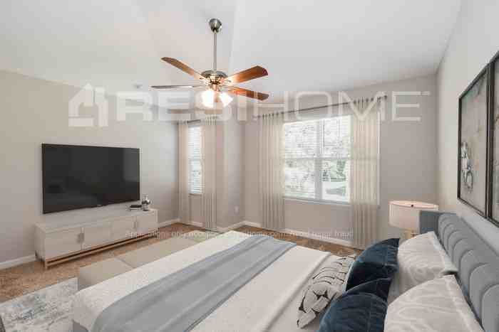 1256 Mull St - Photo 7 of 19