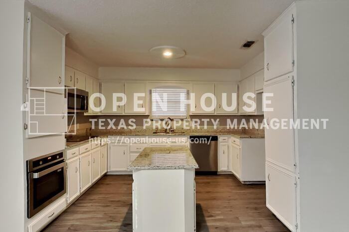 5730 Sagebrush Trl - Photo 6 of 20