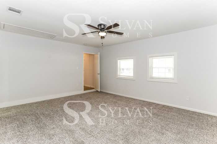 2701 Meadows Dr - Photo 7 of 15