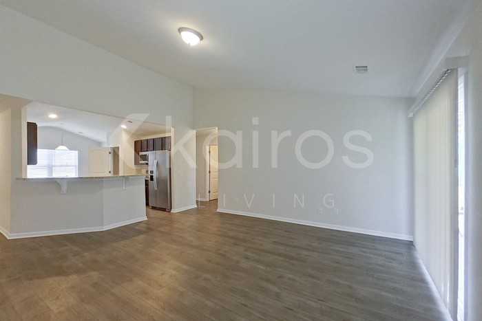 113 Ebenezer Bluff Way - Photo 5 of 21