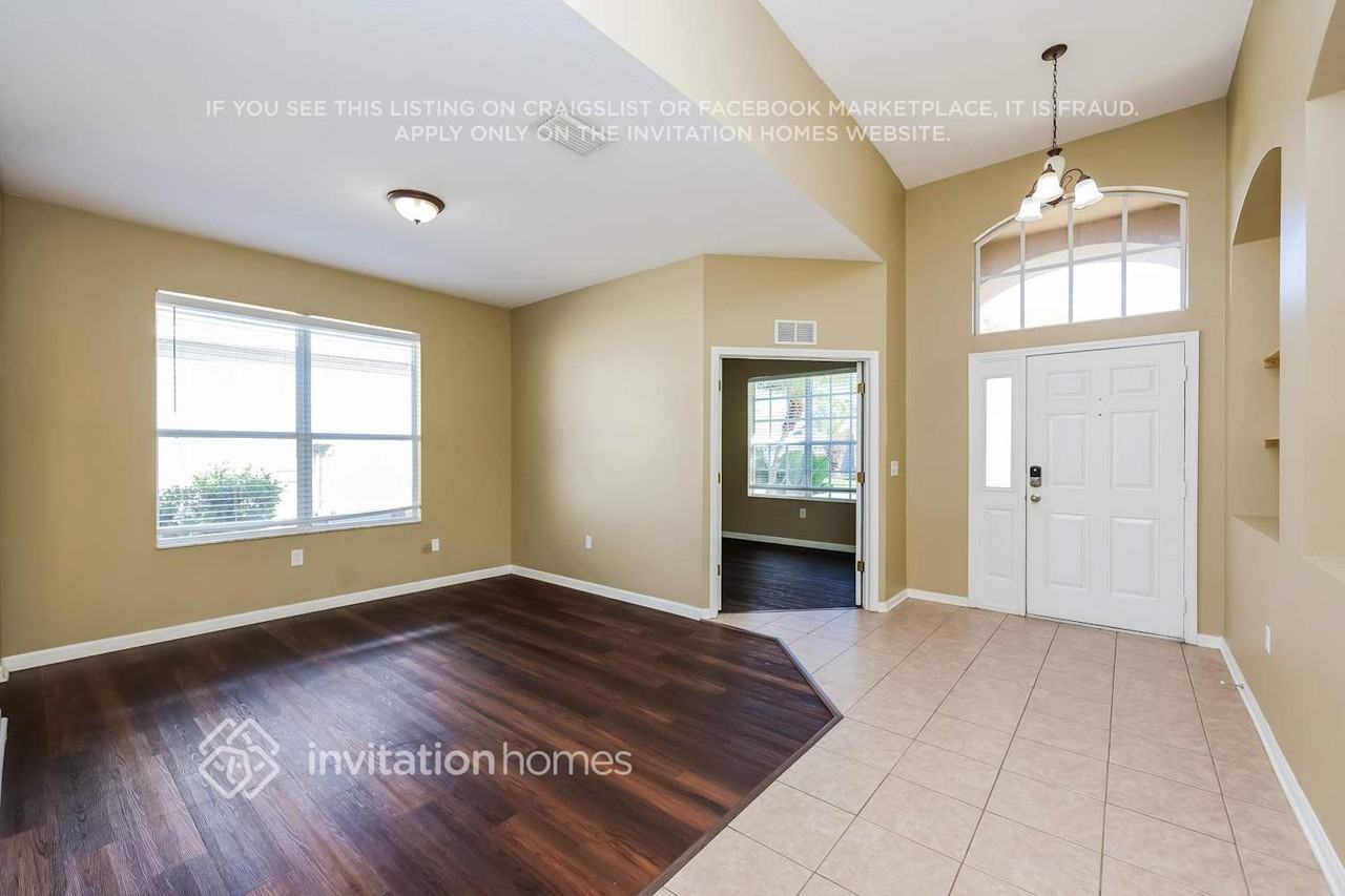 4553 Gateway Blvd - Photo 3 of 17