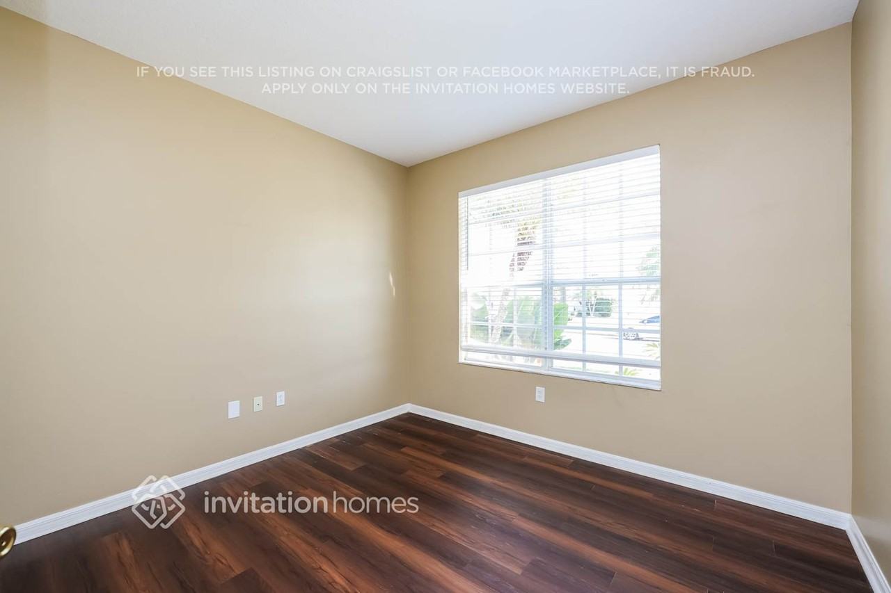 4553 Gateway Blvd - Photo 4 of 17