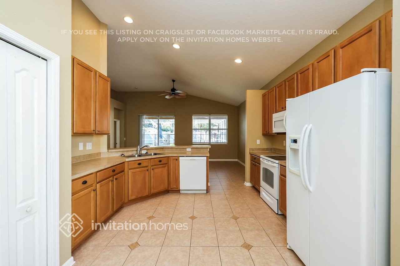 4553 Gateway Blvd - Photo 7 of 17