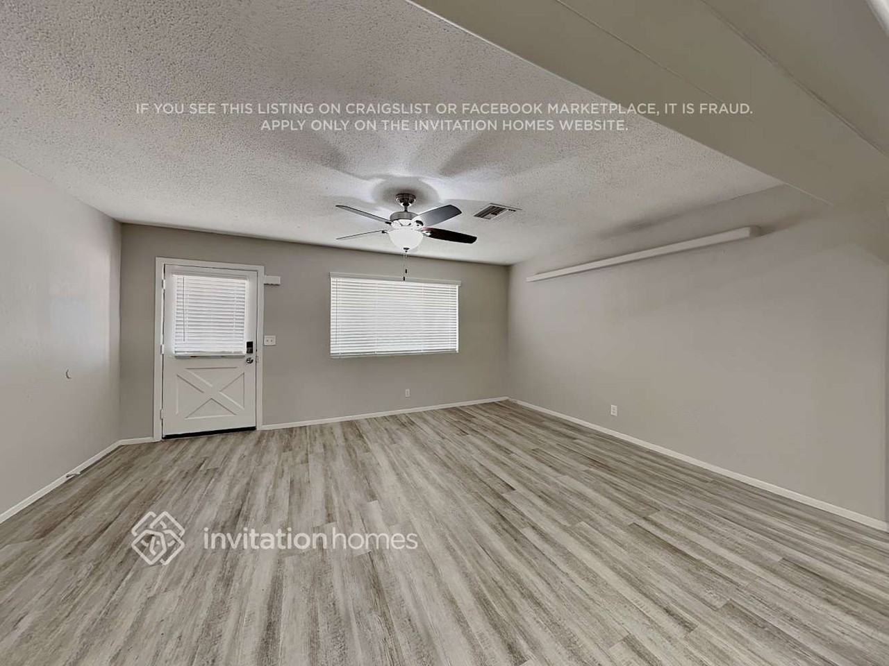 3114 W Charter Oak Rd - Photo 3 of 21