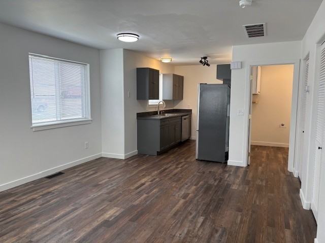 2418 Leo Ave #A - Photo 5 of 17