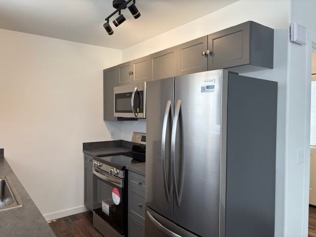 2418 Leo Ave #A - Photo 7 of 17