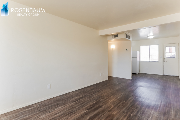 455 W Kelso St #109 - Photo 4 of 17