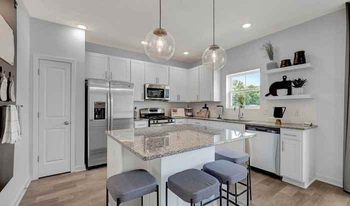 463 Navona Dr - Photo 6 of 13