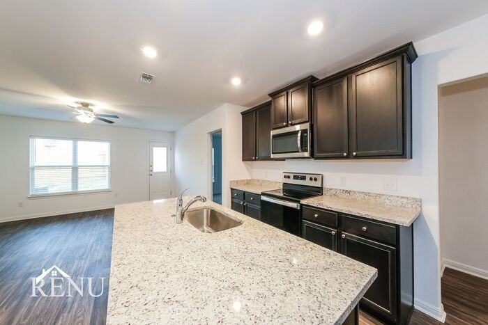 17021 Dusty Boots Ln - Photo 5 of 24