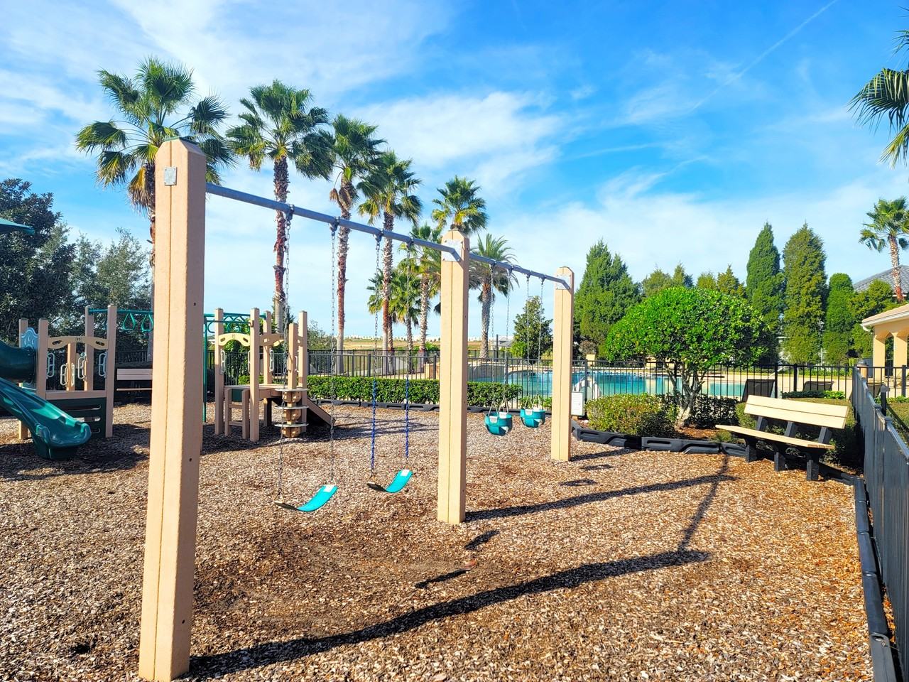 5068 Tennessee Lake Dr #1 - Photo 3 of 7